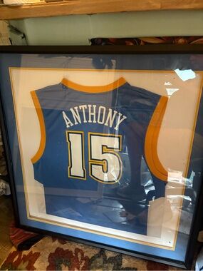 Framed NBA Denver Nuggets Anthony number 15 signed